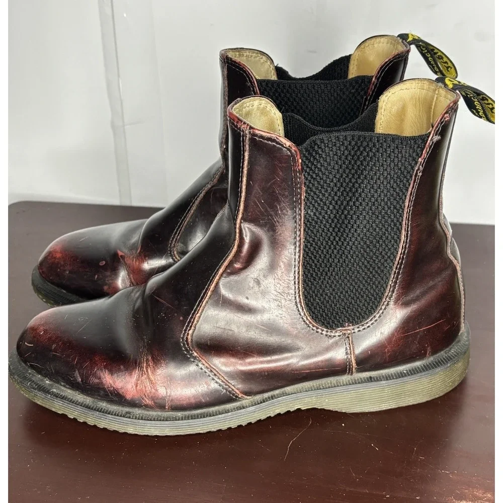 Dr. Martens 2976 Cherry Red Mens 8 Women's 9 Smooth‎ Leather Chelsea Boots Aw004